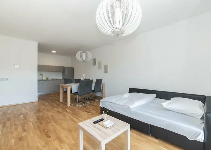 Casa de hóspedes Pearl 3*