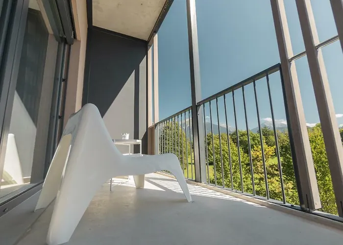 Pearl בית הארחה